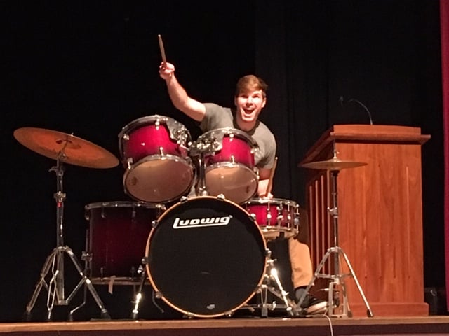Drumming speaker